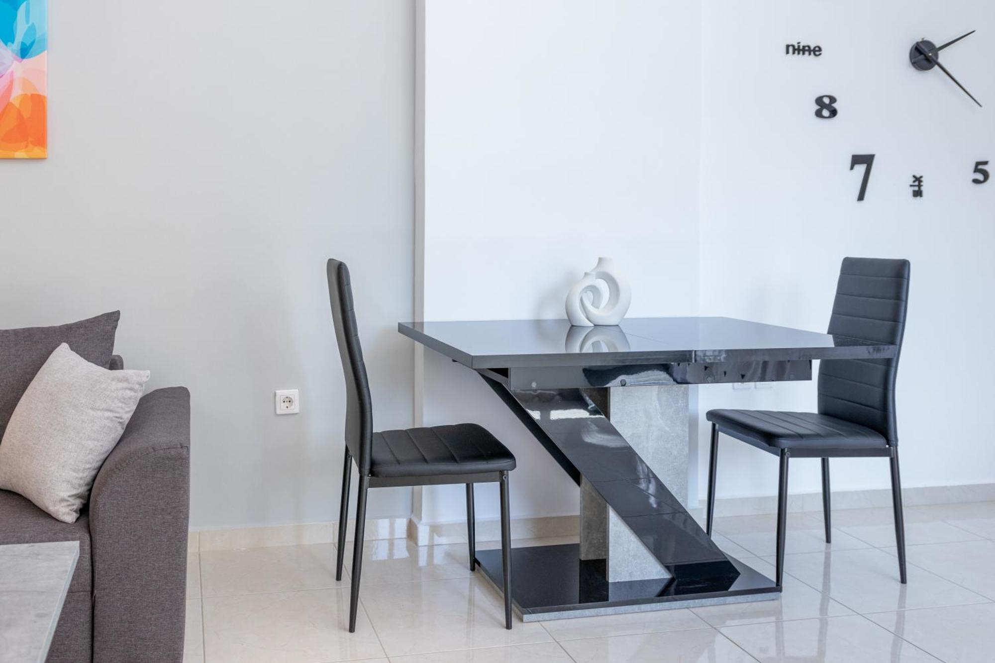 H4 Art Sparta Apartment Esterno foto